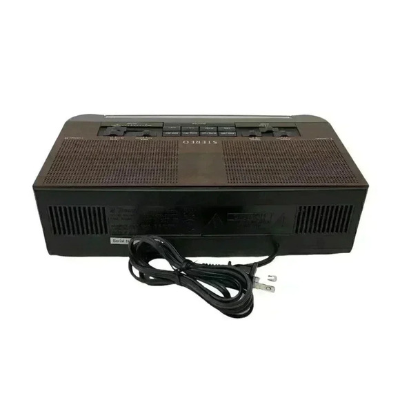 Emerson AK2745 Dual Alarm System AM FM Digital Clock Radio Red LED Display - Picture 3 of 6